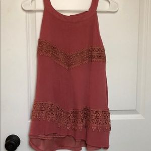 Cute mauve pink top.